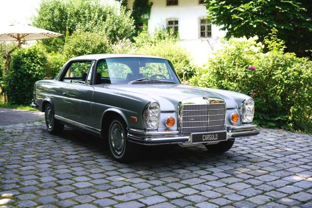 Image 1/19 de Mercedes-Benz 280 SE 3,5 (1971)