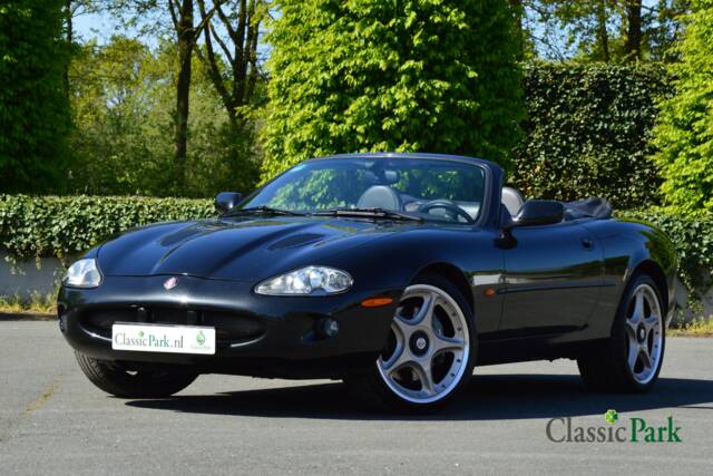 Image 1/50 of Jaguar XKR (2000)