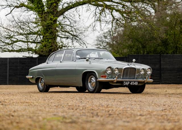 Bild 1/31 von Jaguar Mk X 3.8 (1964)