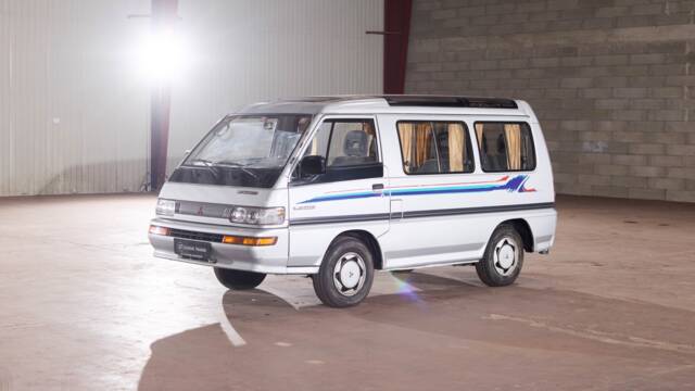 Image 1/65 of Mitsubishi L300 (1993)