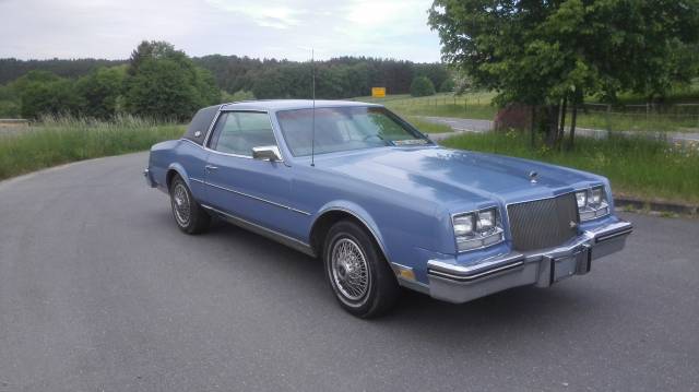 Image 1/6 of Buick Riviera Convertible (1984)