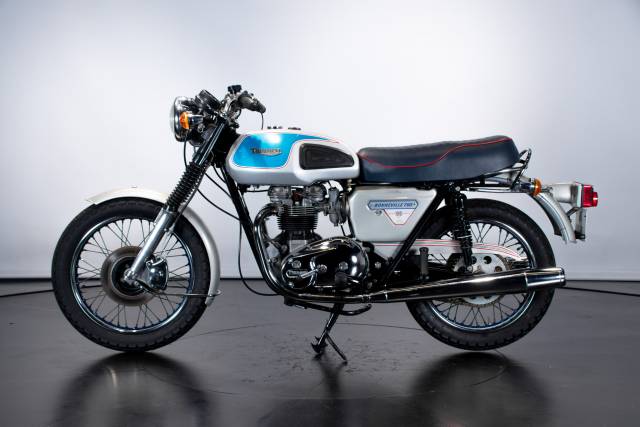 Image 1/50 de Triumph DUMMY (1977)