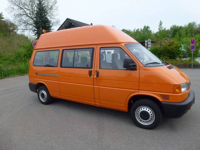 Bild 1/15 von Volkswagen T4 Kastenwagen 2.5 (1998)
