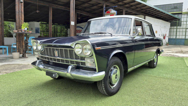 Bild 1/47 von FIAT 2300 (1961)