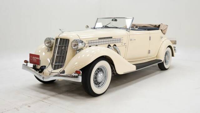 Image 1/15 of Auburn 852 Phaeton (1936)