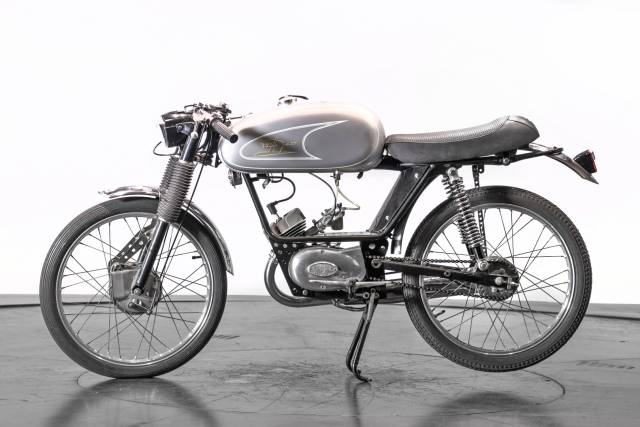 Image 1/12 of Italjet DUMMY (1969)