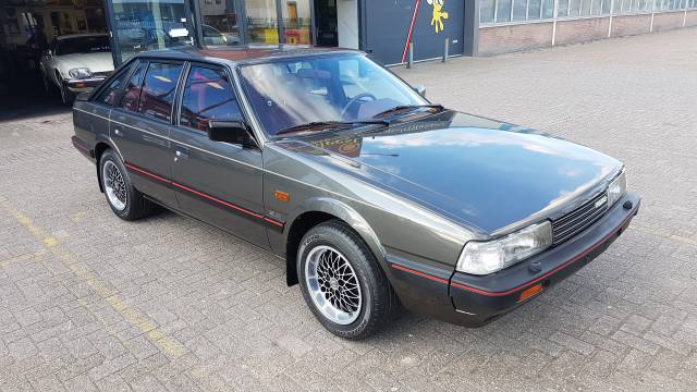 Bild 1/15 von Mazda 626 2,0 GLX (1987)