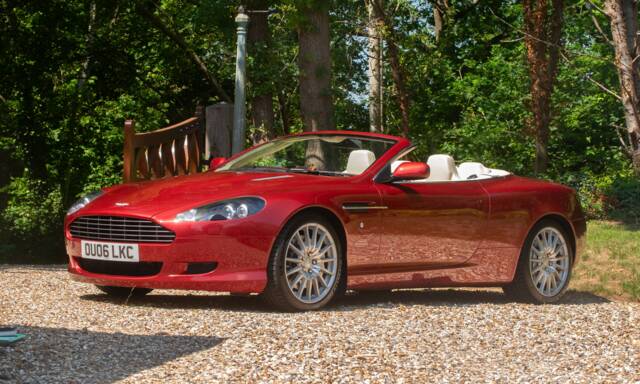 Image 1/50 of Aston Martin DB 9 Volante (2006)