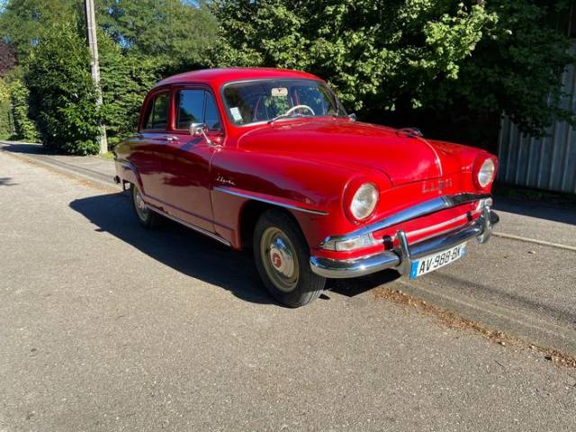 Image 1/4 de SIMCA Aronde 1300 (1956)