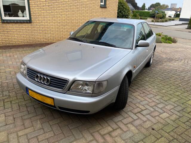 Bild 1/25 von Audi A6 2.6 (1996)