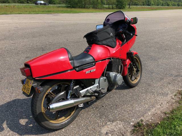Side view right