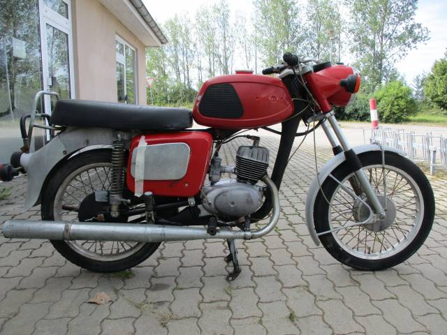 Bild 1/18 von MZ DUMMY (1974)