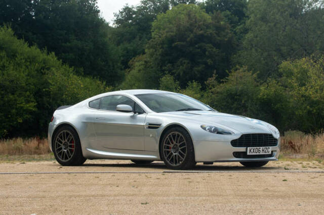 Bild 1/50 von Aston Martin Vantage (2006)