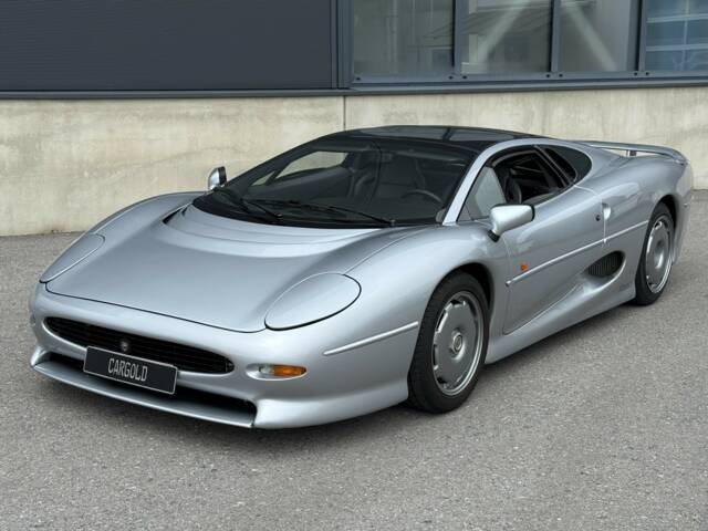 Afbeelding 1/55 van Jaguar XJ 220 (1993)