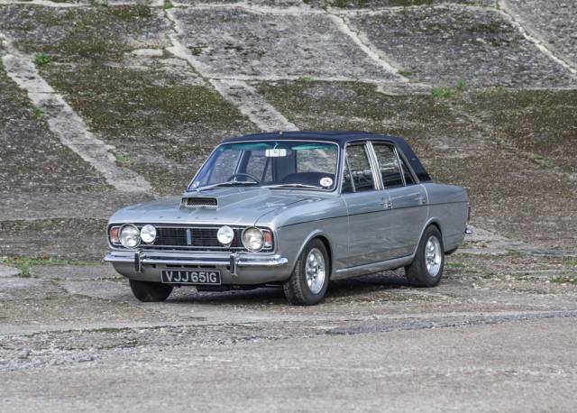 Bild 1/22 von Ford Cortina 1600 E (1969)