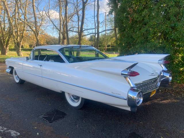 Afbeelding 1/12 van Cadillac Coupe DeVille (1959)