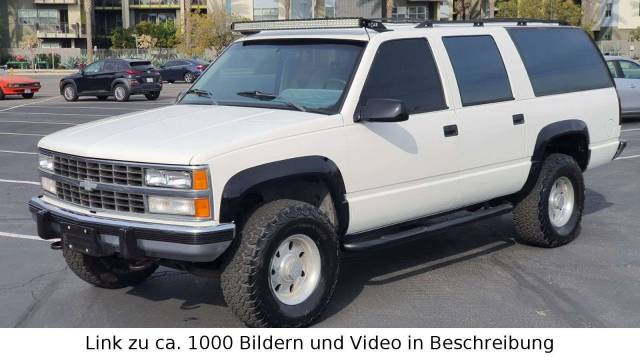 Image 1/20 of Chevrolet Suburban (1993)
