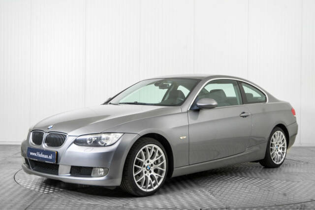 Imagen 1/50 de BMW 325i (2007)