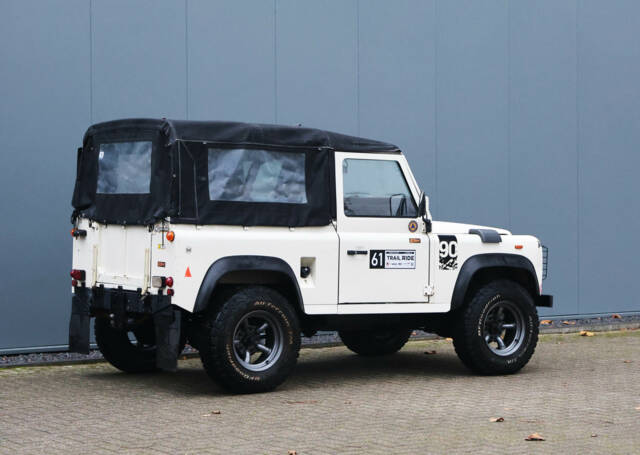 Image 1/39 of Land Rover 90 (1989)