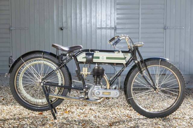 Imagen 1/33 de Triumph DUMMY (1919)