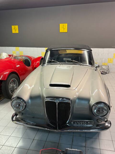 Bild 1/10 von Lancia Aurelia B24 (1958)