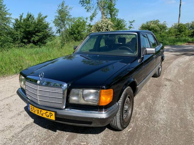 Bild 1/8 von Mercedes-Benz 280 SE (1981)