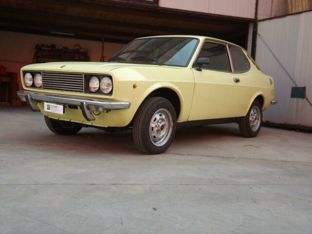 Image 1/50 of FIAT 128 Sport Coupe (1974)