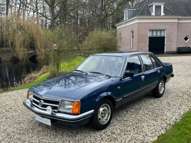 Bild 1/50 von Opel Commodore 2,5 S (1980)