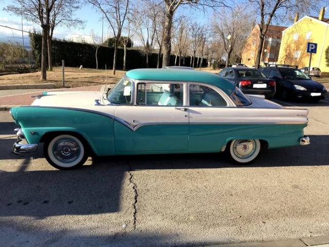 Image 1/5 de Ford Fairlane Victoria (1955)
