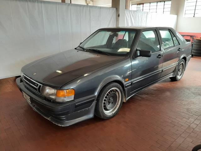 Image 1/13 de Saab 9000 (1986)