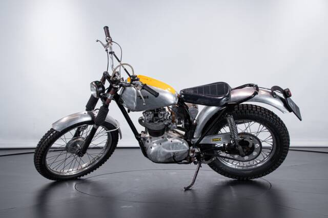 Bild 1/50 von BSA C 15 Scrambler (1963)