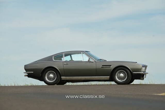 Immagine 1/22 di Aston Martin DBS (1972)