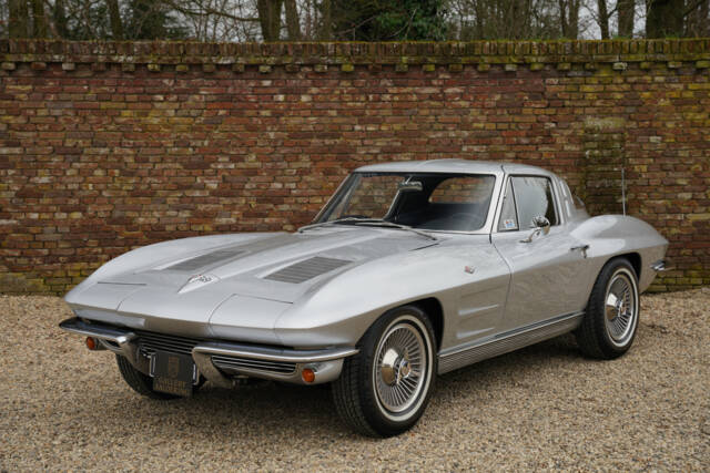 Image 1/50 de Chevrolet Corvette Sting Ray (1963)