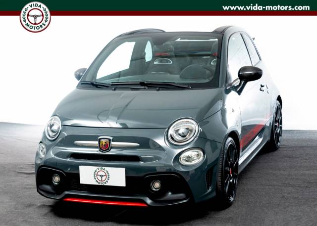 Image 1/34 of Abarth 695 Yamaha Limited Edition (2017)