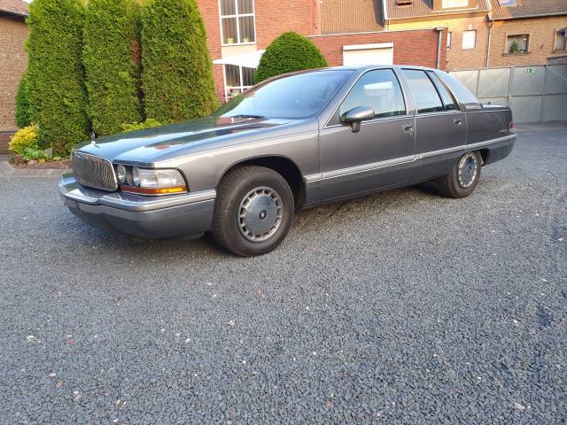 Image 1/40 of Buick Roadmaster (1994)