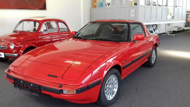 Afbeelding 1/10 van Mazda RX-7 (1984)