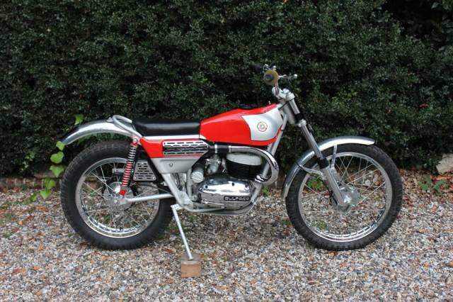 Image 1/28 of Bultaco DUMMY (1968)