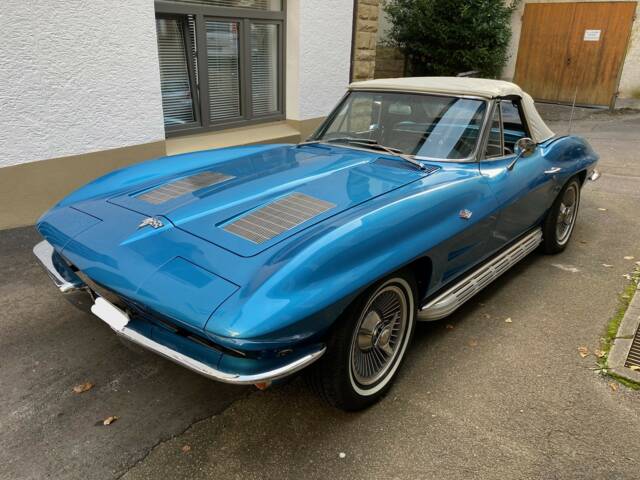 Image 1/20 of Chevrolet Corvette Sting Ray Convertible (1963)