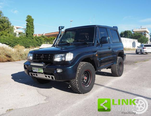 Image 1/9 of Hyundai Galloper 3.0 V6 (1999)