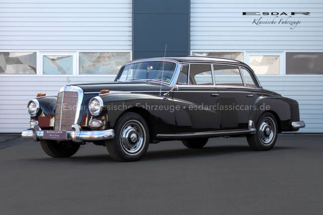 Image 1/39 of Mercedes-Benz 300 d (1961)