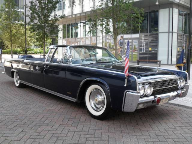 Afbeelding 1/5 van Lincoln Continental Convertible (1963)
