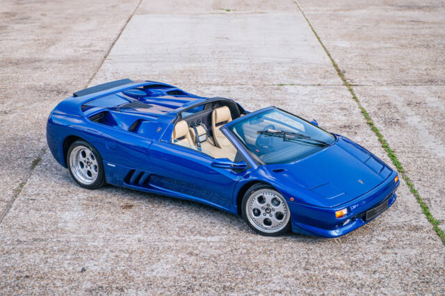Image 1/26 of Lamborghini Diablo VT Roadster (1999)