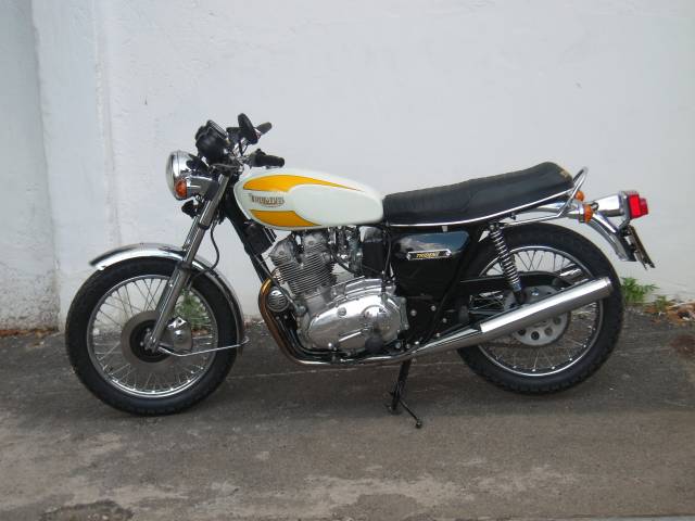 Triumph trident t160