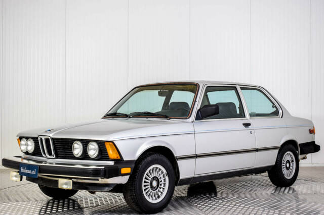 Image 1/50 de BMW 320/6 (1981)