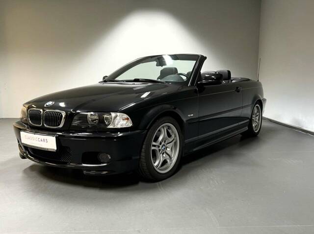 Immagine 1/15 di BMW 325Ci (2003)