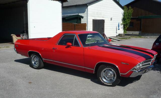 Image 1/4 of Chevrolet El Camino (1969)