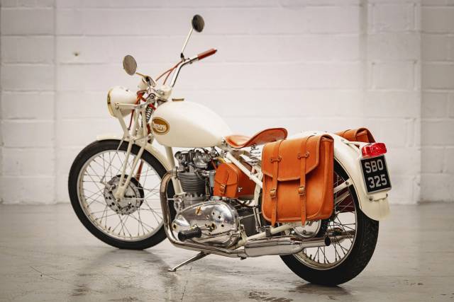 Bild 1/7 von Triumph DUMMY (1959)