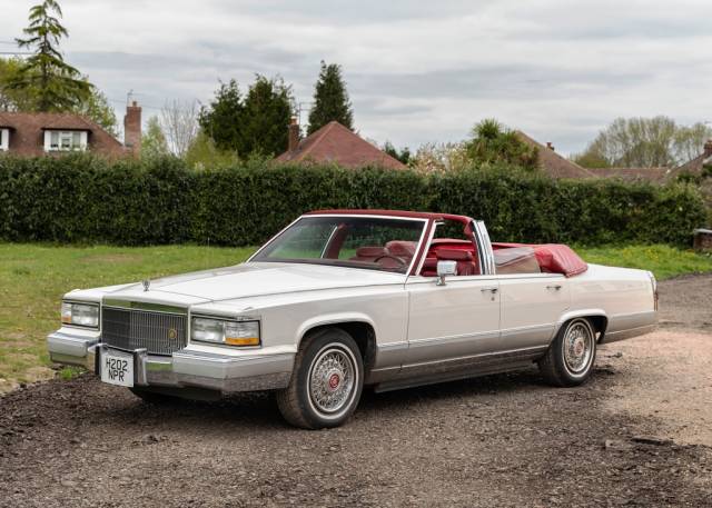 Image 1/1 of Cadillac Brougham Elegance (1991)