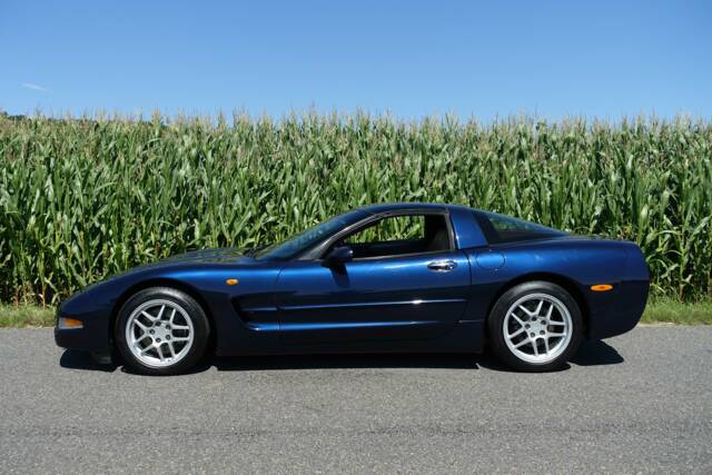 Image 1/26 de Chevrolet Corvette (2002)