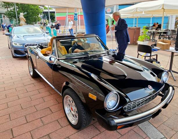 Bild 1/30 von FIAT Spider 2000 (1980)